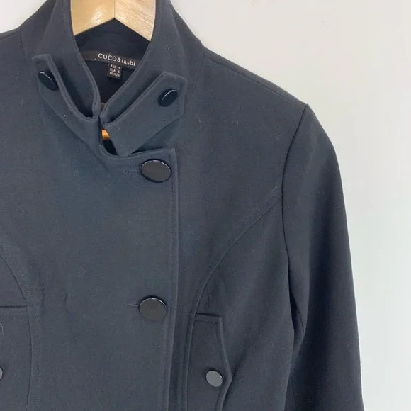 Short Black Blazer Size Small - Picture 2 of 7